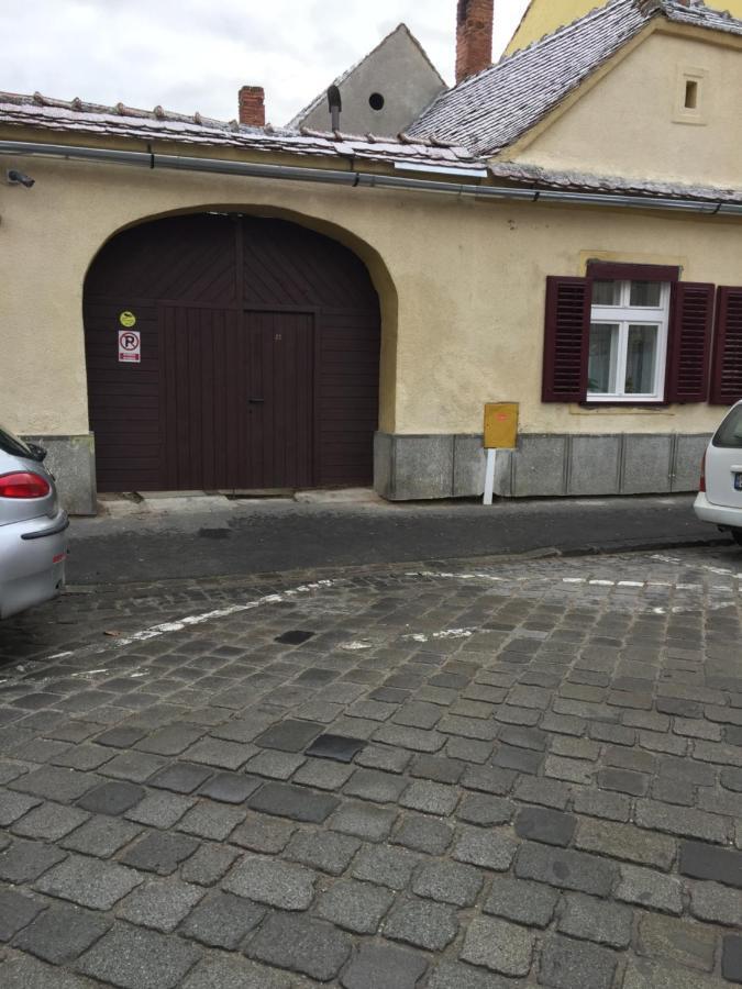 Xenopol Central Hermannstadt Exterior foto